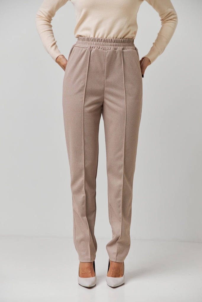 Casual trousers with an elastic band