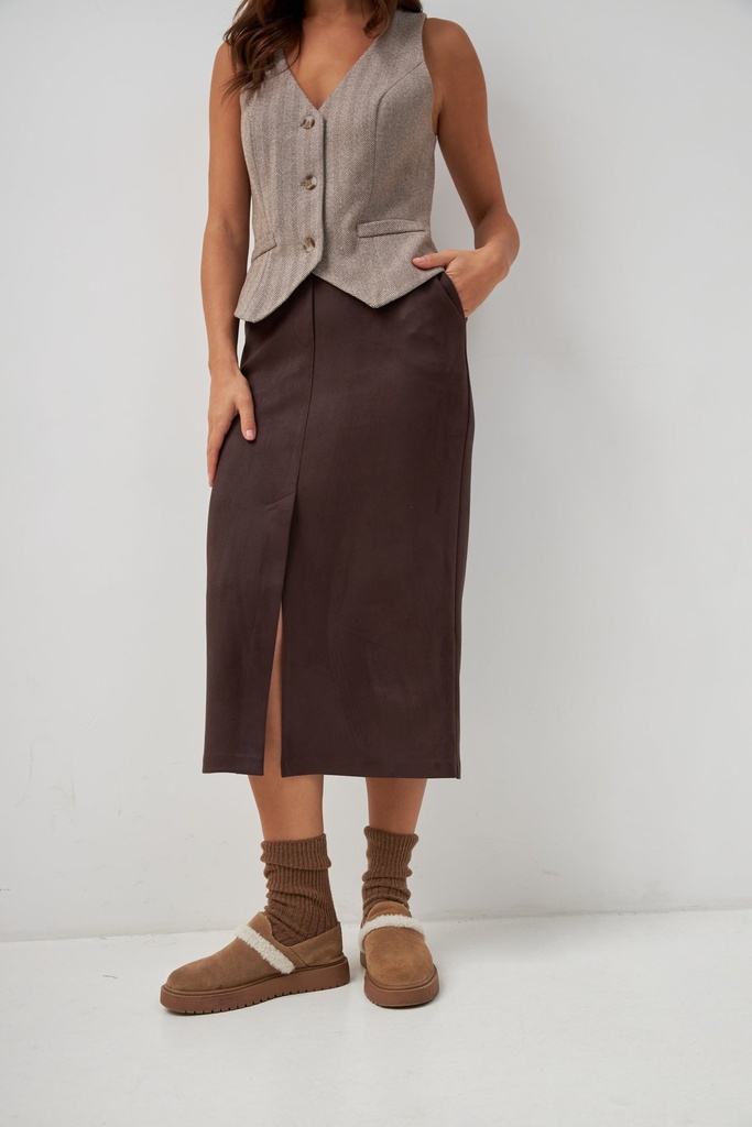 Skirt with front slit made of suede