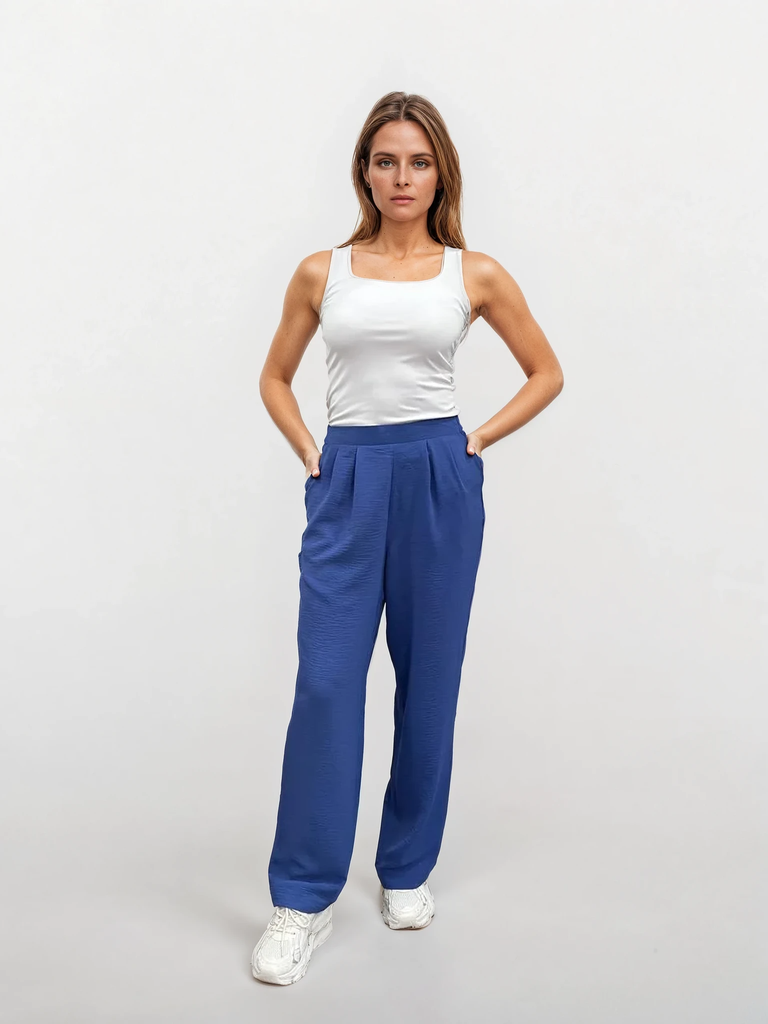 Pleated crepe trousers