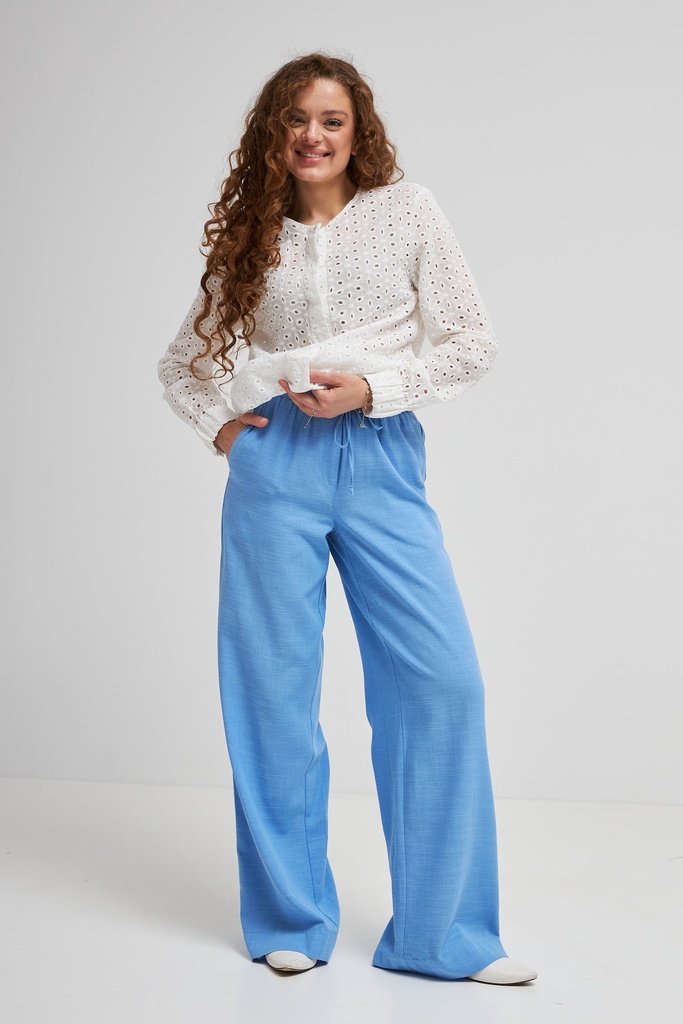 Pants with an elastic waistband