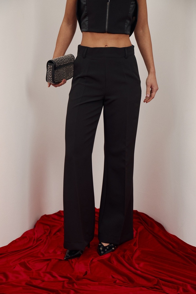 Crease-line trousers
