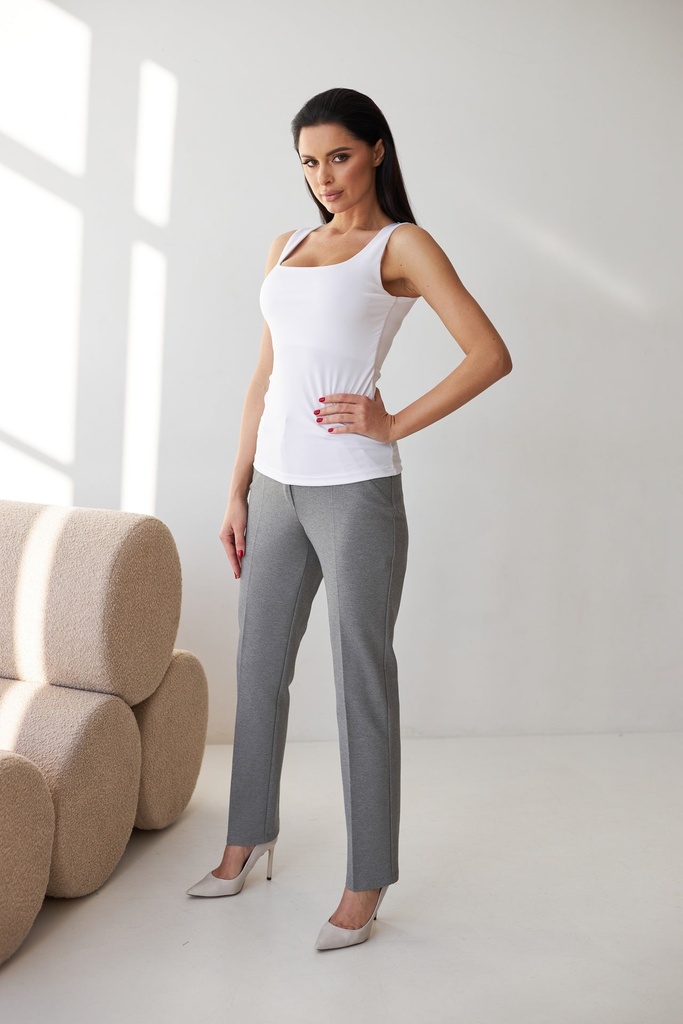 Basic top with wide straps