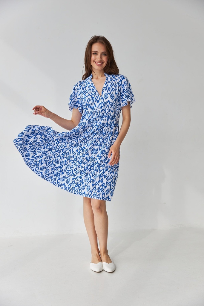 Long dress with two layers and V-neckline