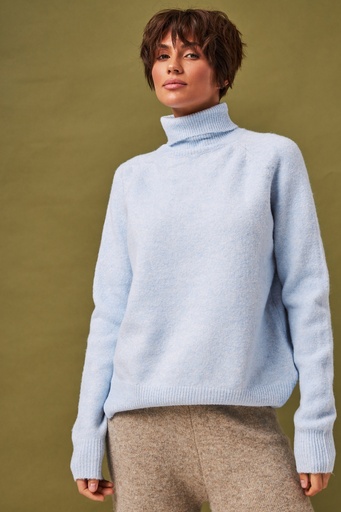 Raglan sweater